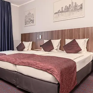 3* فندق Ramada By Wyndham Frankfurt Station
